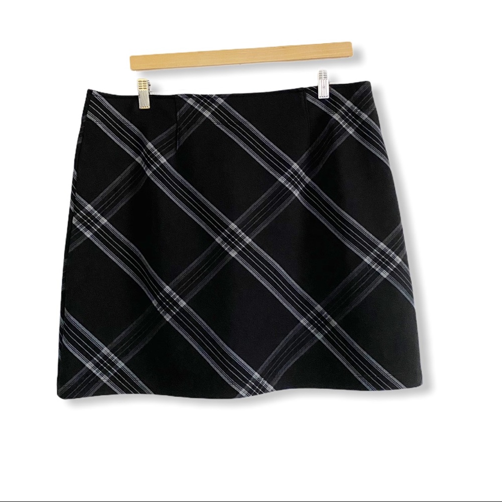 ATHLETA  XL B4 UPlay Plaid Pull-on Skirt